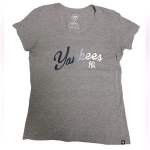 🔴3/$18 ‘47 NY Yankees womens t-shirt - Color gray- size S